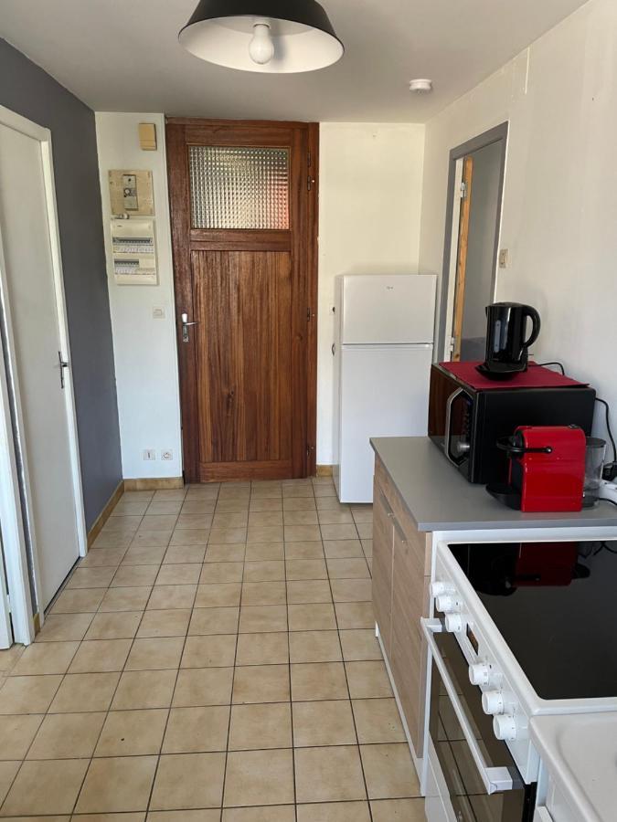 Charmant T2 Au 1Er Dans Residence Avec Parc Arbore Saint-Pierre-le-Moutier Luaran gambar