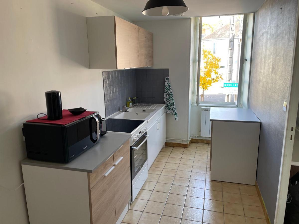 Charmant T2 Au 1Er Dans Residence Avec Parc Arbore Saint-Pierre-le-Moutier Luaran gambar