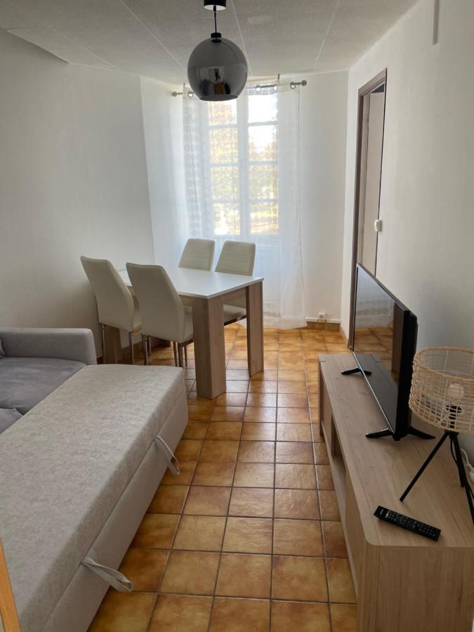 Charmant T2 Au 1Er Dans Residence Avec Parc Arbore Saint-Pierre-le-Moutier Luaran gambar